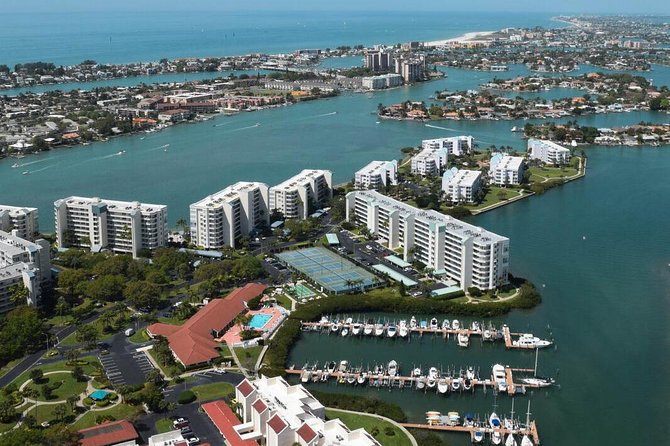 See All of Gorgeous Tampa Bay by Helicopter - The Pilot’s Role and Commentary During the Flight