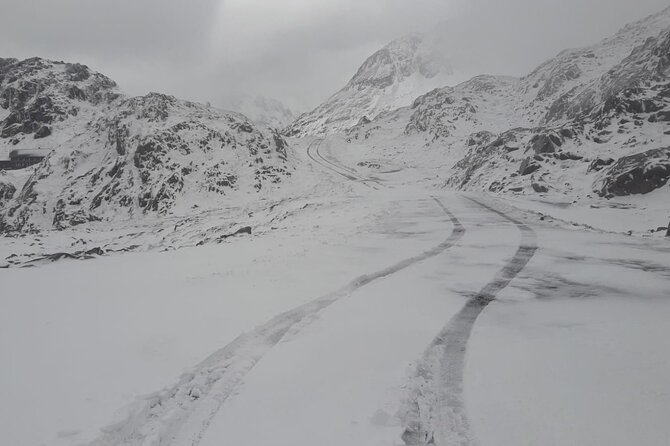 See It All Sightseeing Tour All Tickets included Private - Walking Through the Ice Water Canyon at Aareschlucht