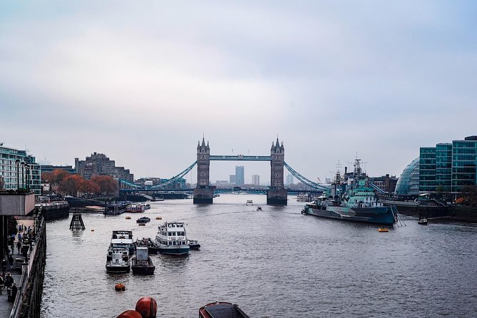 See Over 30 Top London Sights! Fun Private Tour with Local Guide - Horse Guards Parade and St. James’s Park