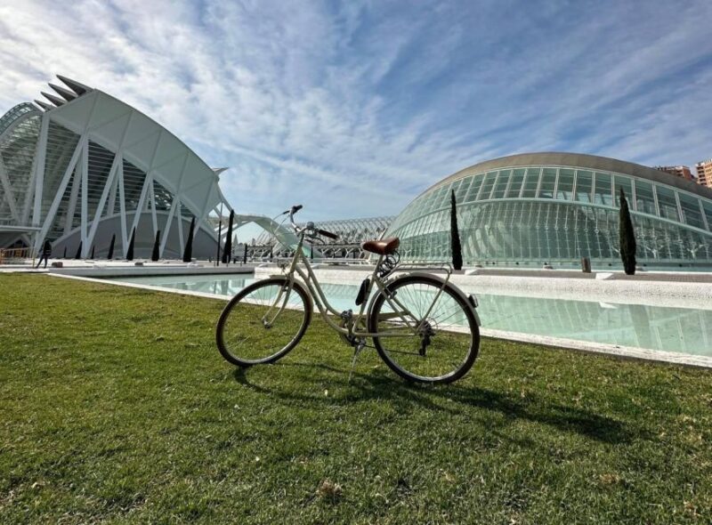 See Port Saplaya + City of Arts and Sciences on a Bike Tour - Discover Valencias Coastal Charm and Modern Marvels by Bike