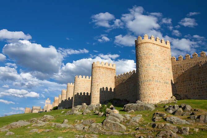 Segovia and Avila Guided Tour and Flamenco Show in Madrid - The Strengths and Limitations of This Tour