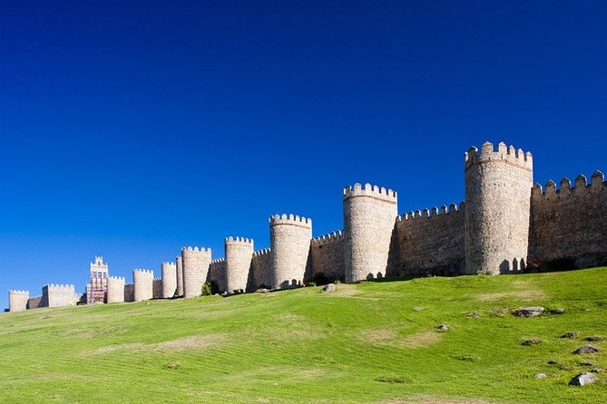 Segovia and Avila Private Tour with Lunch and Hotel Pick up from Madrid - Explore Two Iconic Spanish Cities with a Private Guide