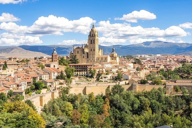 Segovia, Avila & Toledo: Small Group Guided Tour from Madrid - Comfortable Transport with Efficient Pacing