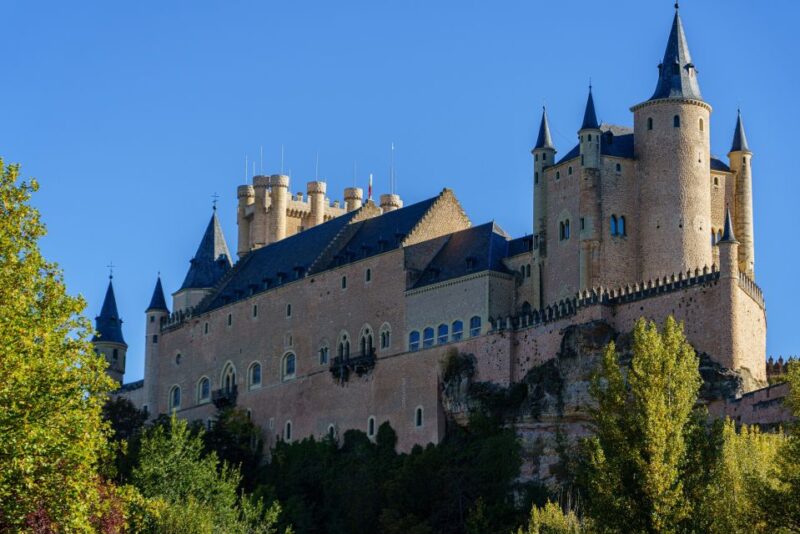 Segovia - Old Town tour including Castle visit - Comparing This Tour to Similar Experiences