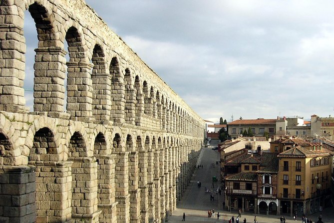 Segovia Private 5 hours Tour from Madrid with Hotel Pick up - Who should book this tour?