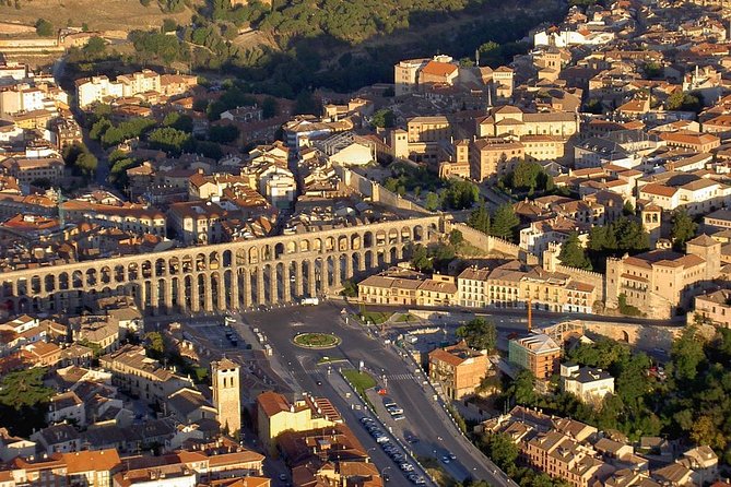 Segovia Private Day Trip from Madrid with Hotel pick up - Exploring Segovia’s Roman Aqueduct and Old Town