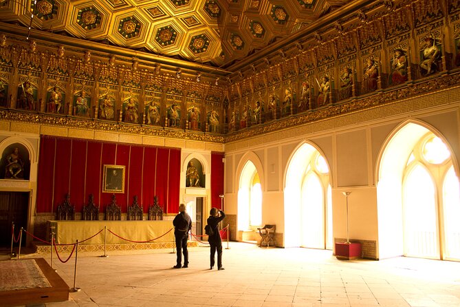 Segovia private tour from Madrid by private car - Starting Point and Duration of the Tour