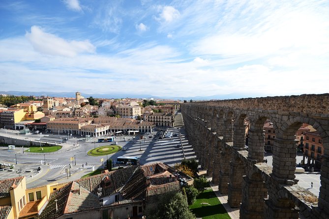 Segovia private tour from Madrid by private car - Exploring Segovia’s Iconic Roman Aqueduct