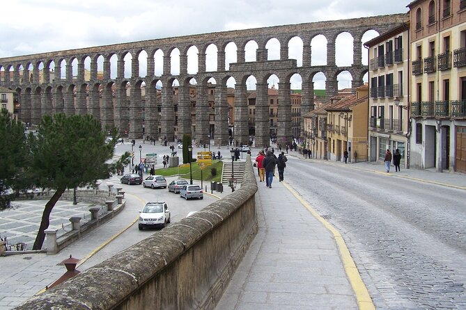 Segovia Walking Private Tour 3 hours with tickets included - Practical Tips for the Tour