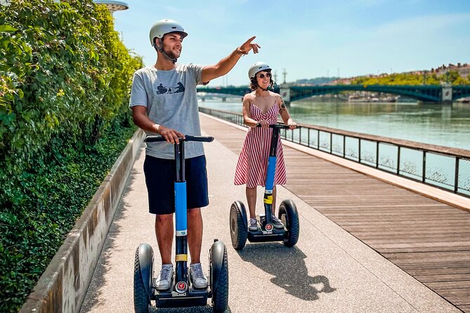 Segway - Ride along the rivers 1h30 - Admiring the Lyon National Opera