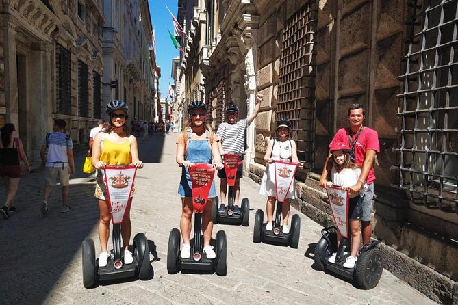 Segway Tour Caruggi - 2.5 ore - Iconic Piazza Matteotti and the Palazzo Ducale