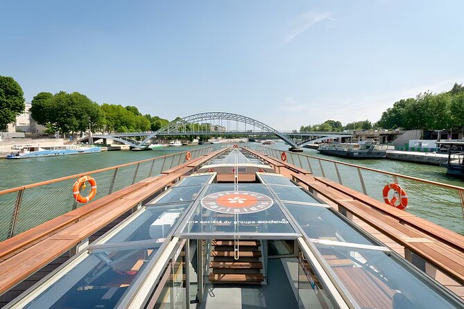 Seine River 1-Hour Sightseeing Cruise from the Eiffel Tower - Landmark Highlights Visible from the Seine River