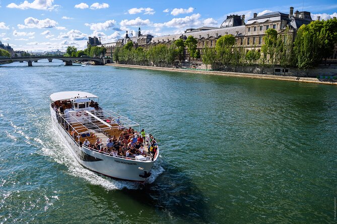 Seine River Guided Cruise with Kids by Vedettes de Paris - Pacing and Timing of the Cruise