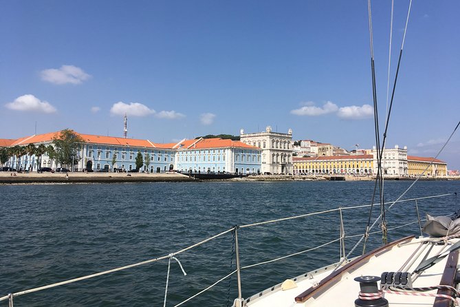 Seixal Sailing Cruise - Lunch in a typical restaurant - Starting Point and Tour Duration in Lisbon