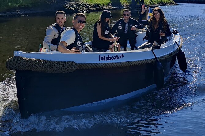 Self Drive Electric Boat in the Canals - Stops and Flexibility for Fika or Snacks