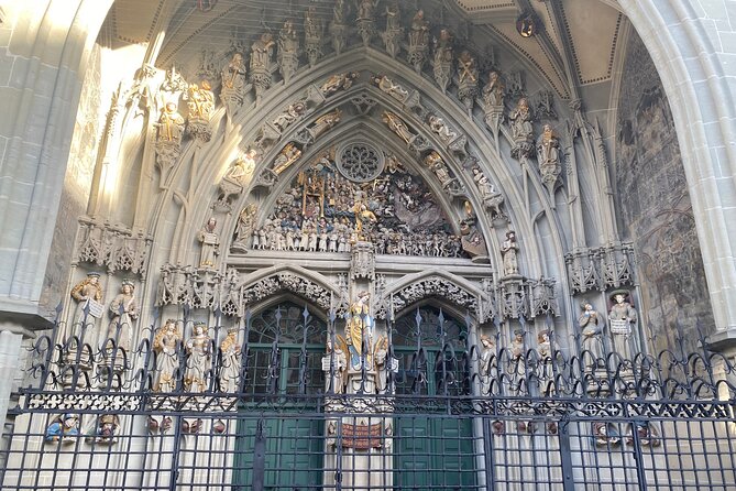 Self-Guided Audio City Tour in Bern - Hidden Secrets and Quirky Fountains