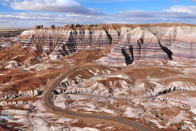 Self-Guided Audio Driving Tour in Petrified Forest National Park - Nizhoni Point: Secluded and Stunning Overlook