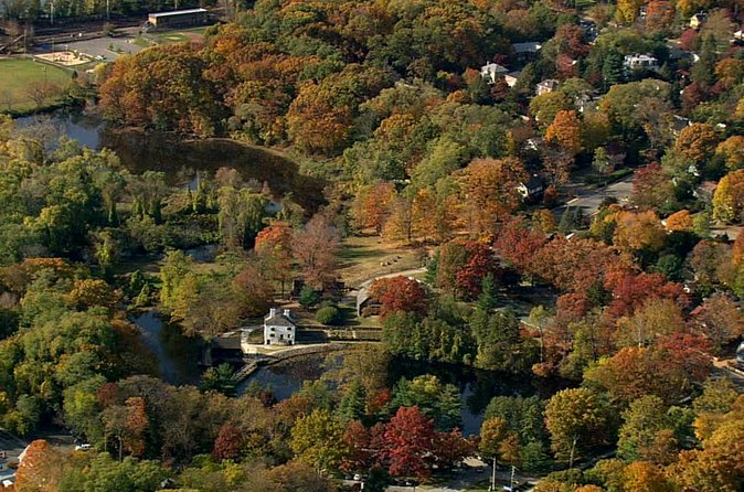 Self Guided Audio Ghost Tour of Sleepy Hollow - Patriots Park: The Site of Revolutionary History and Spooky Echoes