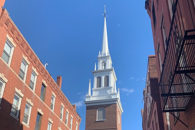 Self-Guided Audio Tour of Boston North End - Visiting the Historic Sites and Burial Grounds