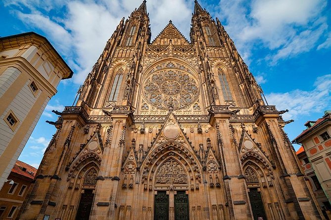 Self-Guided Audio Tour - Prague Castle District - Visiting St. Vitus Cathedral and its Gothic Marvels