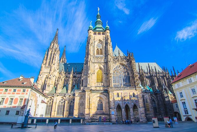 Self-Guided Audio Tour - Prague Castle District - Practical Details: Accessibility and Use