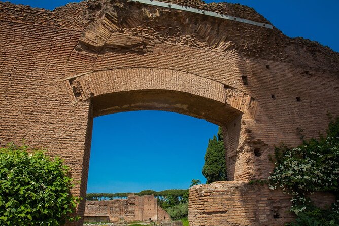 Self-Guided Audio Tour - The gods of the Palatine - The Triumphal Arch Honoring Emperor Titus