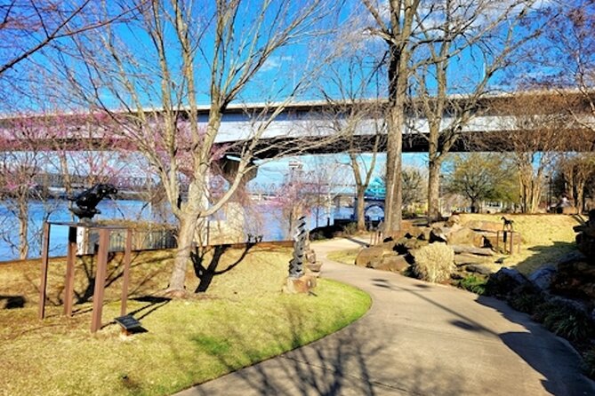 Self Guided Audio Walking Tour in Little Rock Downtown - Discovering the Witt Stephens Jr. Central Arkansas Nature Center