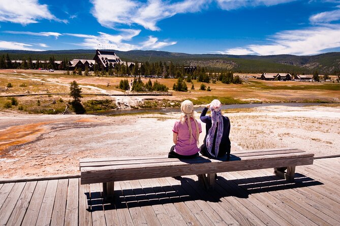 Self Guided Audio Walking Tour of Old Faithful Geyser Basin - The Towering Geyser: Giant Geyser’s Colosseum-Like Cone