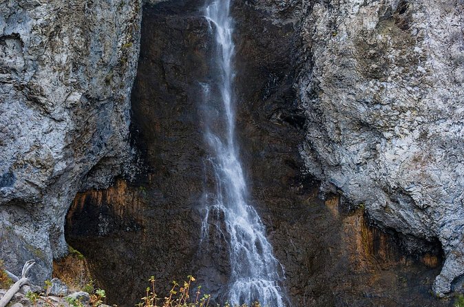 Self-Guided Audio Walking Tour to Grand Prismatic Overlook - The Firehole River: A Vital Geyser Basin Connector