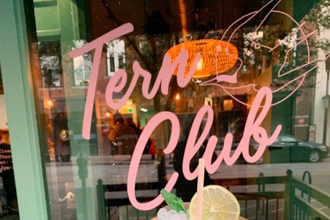 Self-Guided Bar Hunt: Swell Times in Scruffy City - Exploring Knoxville’s Hottest Bars and Hidden Gems