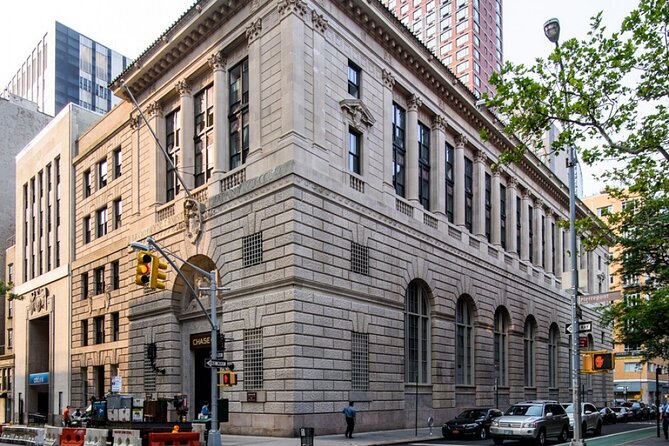 Self-Guided Brooklyn Scavenger Hunt: Elephants Roamed Brooklyn - Uncovering Hidden Stories at Plymouth Church and Related Sites