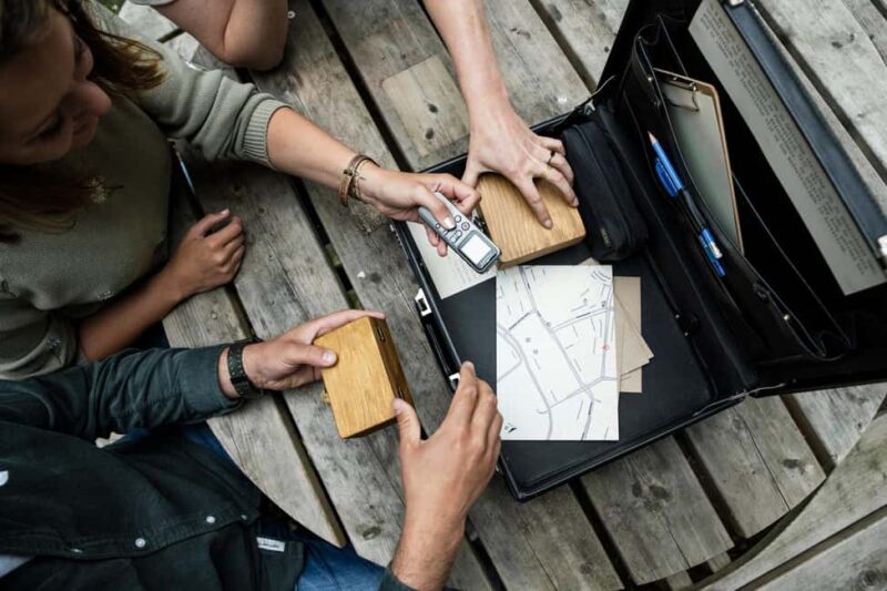 Self-guided City Escape game in Rotterdam - Physical and Weather Considerations for Participants