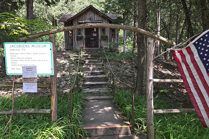 Self-Guided Driving Tour at Door Countys Washington Island - Lavender Fields and Artistic Touches