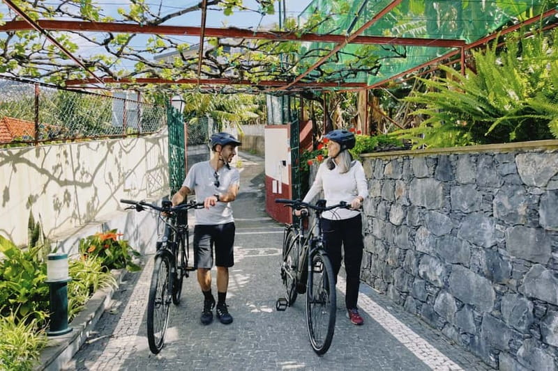 Self-Guided E-Bike Road Tour - Funchal to Câmara de Lobos - Visiting the Henriques & Henriques Wine Lodge