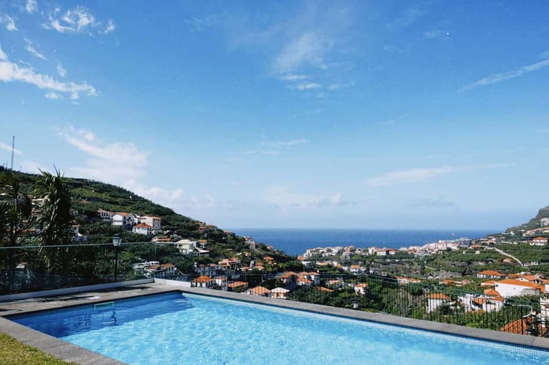 Self-Guided E-Bike Road Tour - Funchal to Câmara de Lobos - The Bikes and Equipment