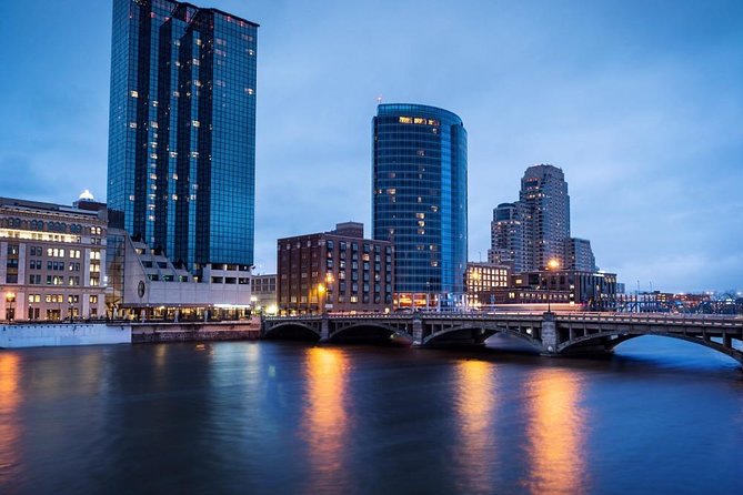 Self-Guided Grand Rapids Scavenger Hunt: Round River City - Key Points