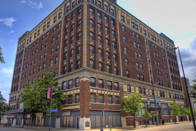 Self-Guided Green Bay Scavenger Hunt: Victory In Titletown - Frequently Asked Questions