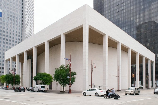 Self-Guided Houston Scavenger Hunt: Houston, We Have a Hunt - Starting Point at 1331 Bagby Street in Houston