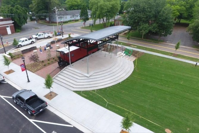 Self-Guided Huntersville Scavenger Hunt: Happy Huntersville - Starting Point at Holbrook Park in Huntersville