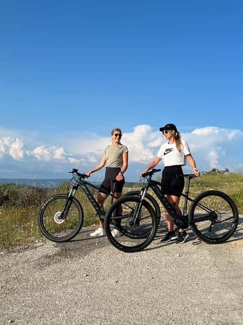 Self-guided mountain bike tour (non-electric) - Scenic Stops at Vidikovac Mountain