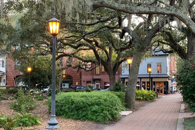Self-Guided 'Old Squares of Savannah' Solo Walking Tour - Key Points