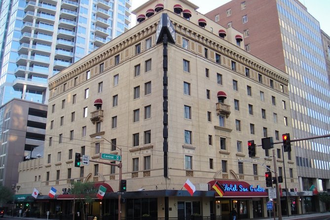 Self-Guided Phoenix Scavenger Hunt: Phoenix The Suns Core - Who Will Enjoy This Phoenix Adventure?