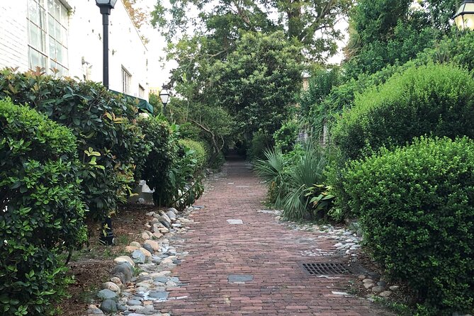 Self Guided Pirate Escape Scavenger Hunt and Free Museum - The Role of the Packet and Self-Guided Exploration