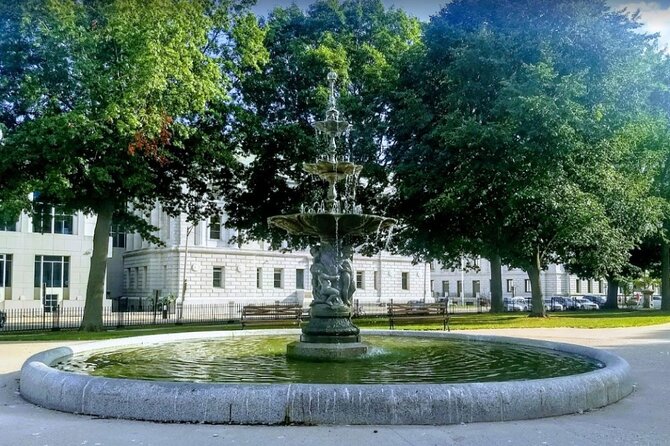 Self-Guided Portland Scavenger Hunt: The Maine Event - Starting Point at 389 Congress Street