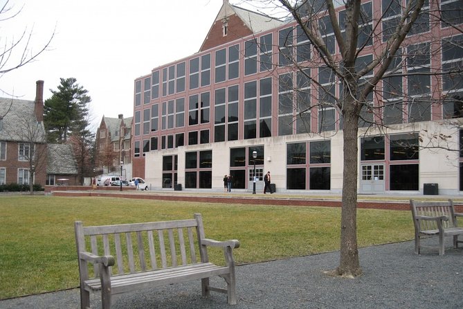 Self-Guided Princeton Scavenger Hunt: Princeton Flourish - Navigating the Lets Roam App for a Seamless Experience