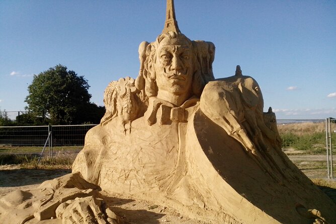 Self-Guided Sand Festival in Burgas - Highlights of the Burgas Sand Festival