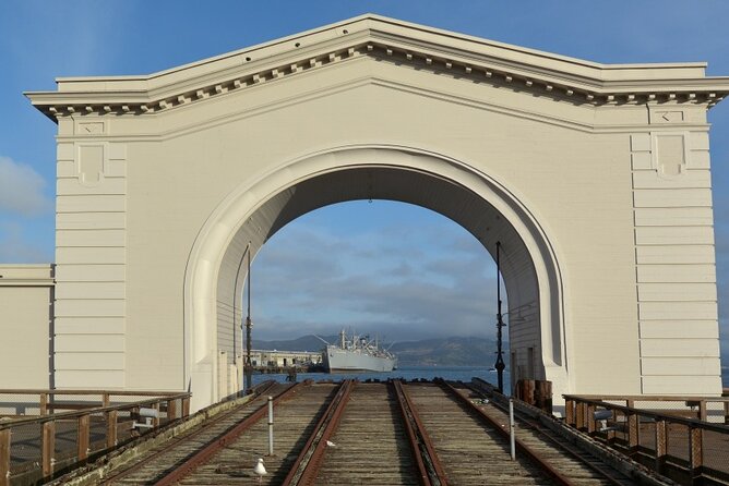 Self-Guided Scavenger Hunt: Along Fishermans Wharf - The Route’s Highlights and Challenges