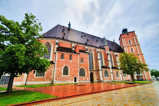 Self-guided scavenger hunt and city game in Ingolstadt - Exploring Ingolstadt’s Historic Old Town