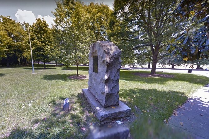 Self-Guided Scavenger Hunt: Finding Peace in Piedmont Park - The Park’s Iconic Landmarks and Hidden Treasures