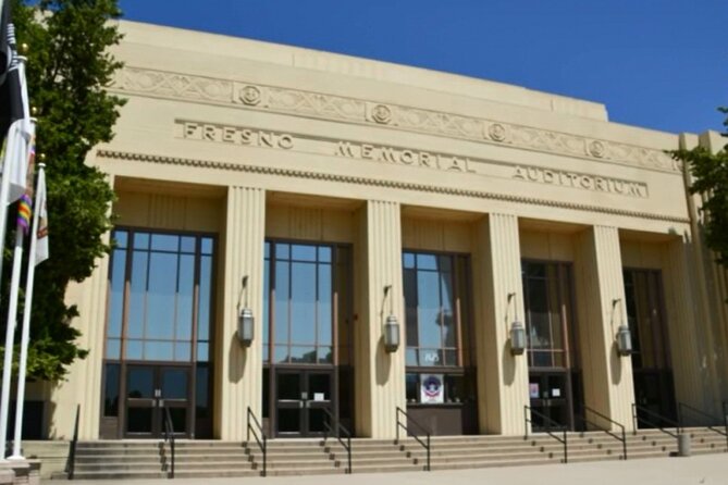 Self Guided Scavenger Hunt: Fresno Art & History - Accessibility and Suitability